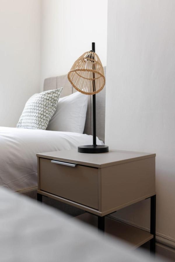 Newly Renovated Apartments In Liverpool - Extended Stay 외부 사진