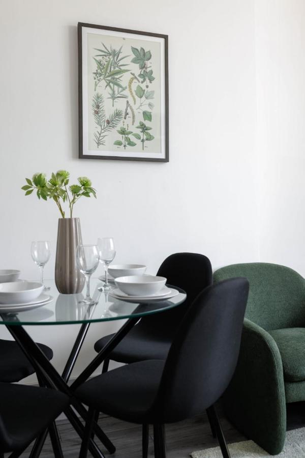 Newly Renovated Apartments In Liverpool - Extended Stay 외부 사진
