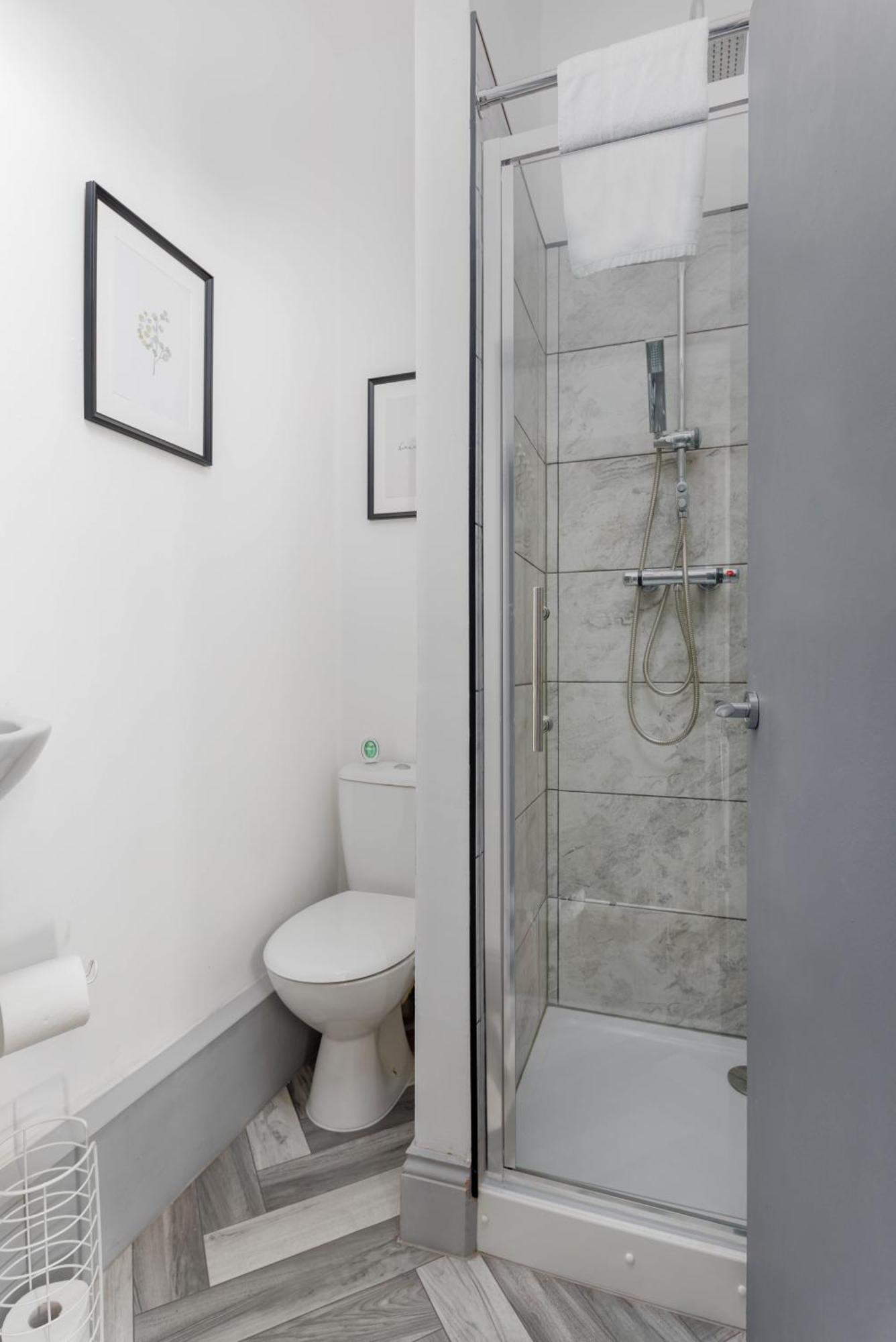 Newly Renovated Apartments In Liverpool - Extended Stay 외부 사진