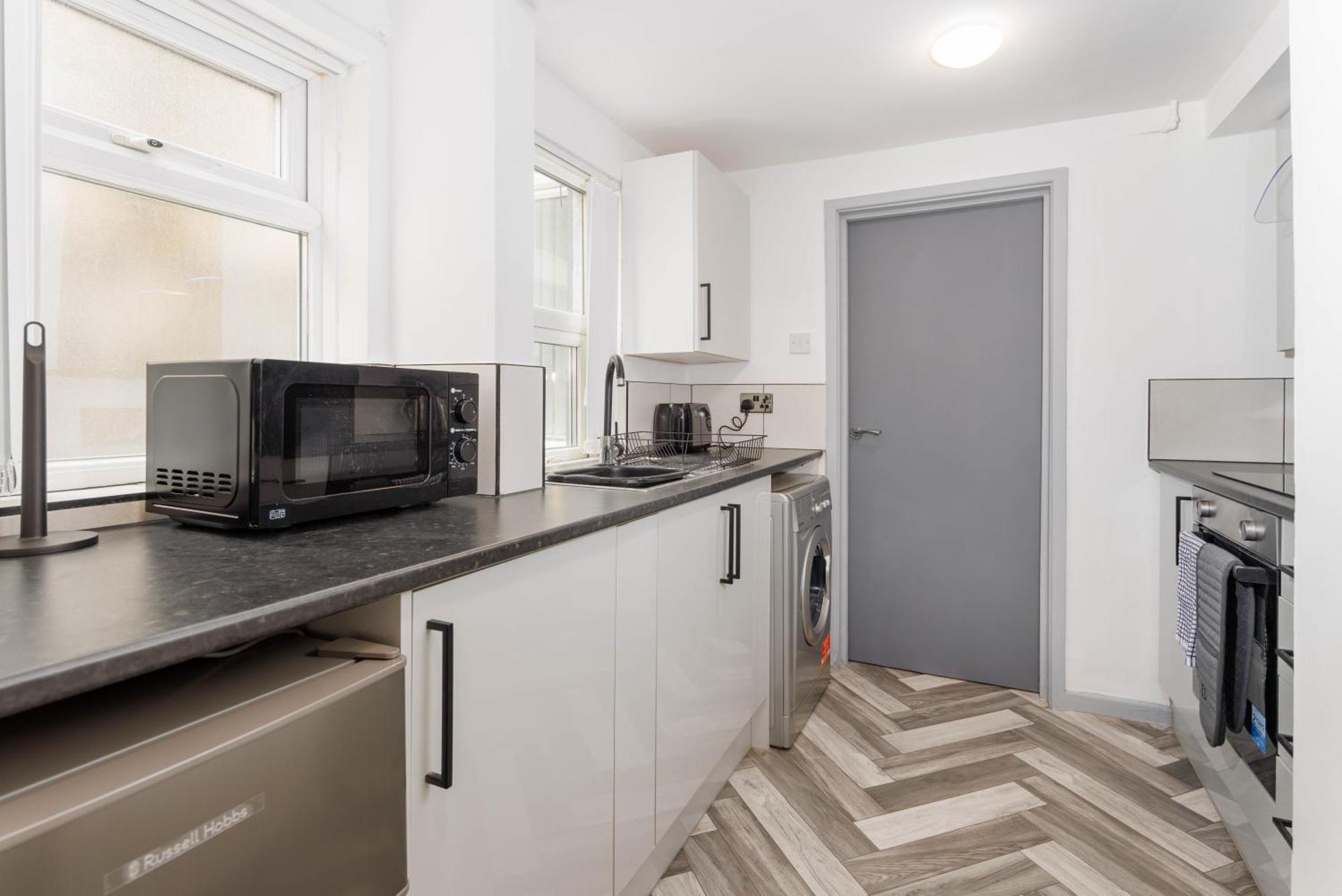 Newly Renovated Apartments In Liverpool - Extended Stay 외부 사진
